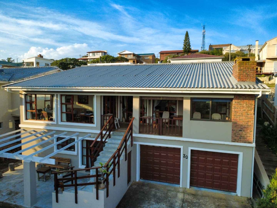 4 Bedroom Property for Sale in Stilbaai Oos Western Cape
